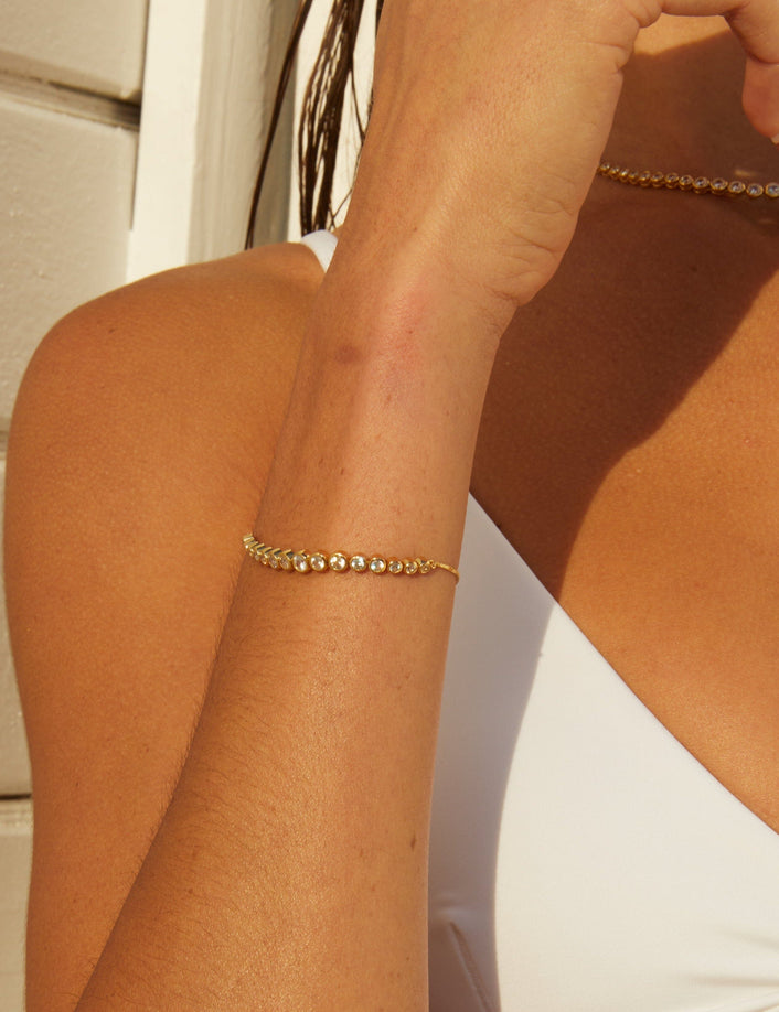 Graduated Lab Grown Diamond Bezel Bracelet