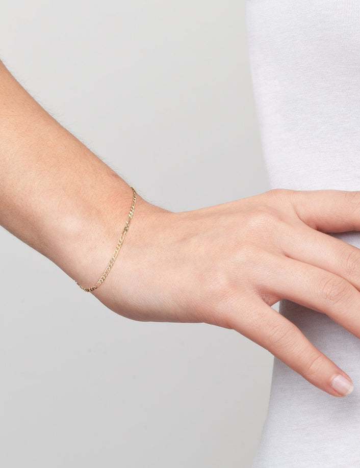 Medium Gold Figaro Chain Bracelet