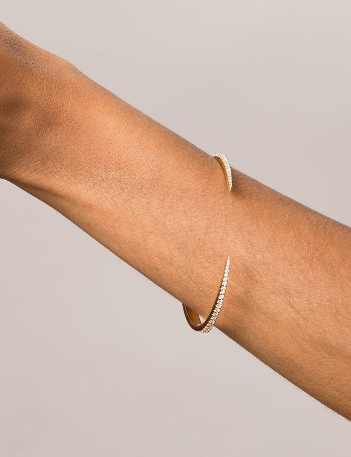 Diamond Claw Hinged Bracelet